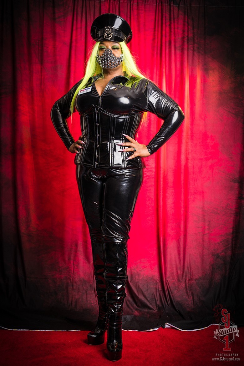 Mistress Mia Darque in Los Angeles for DomCon, LA Pride and More |  Candy.porn